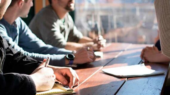 business meeting Canadian government grants your business might qualify for