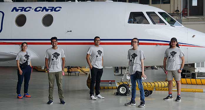 (From left) U of A Space Design Group members Amira Aissiou, Rahul Ravin, Shankar Jha, Kinston Wong and Kirtan Dhunnoo osteoarthritis, cartilage Space designers take flight to test bioengineered knee cartilage in low gravity